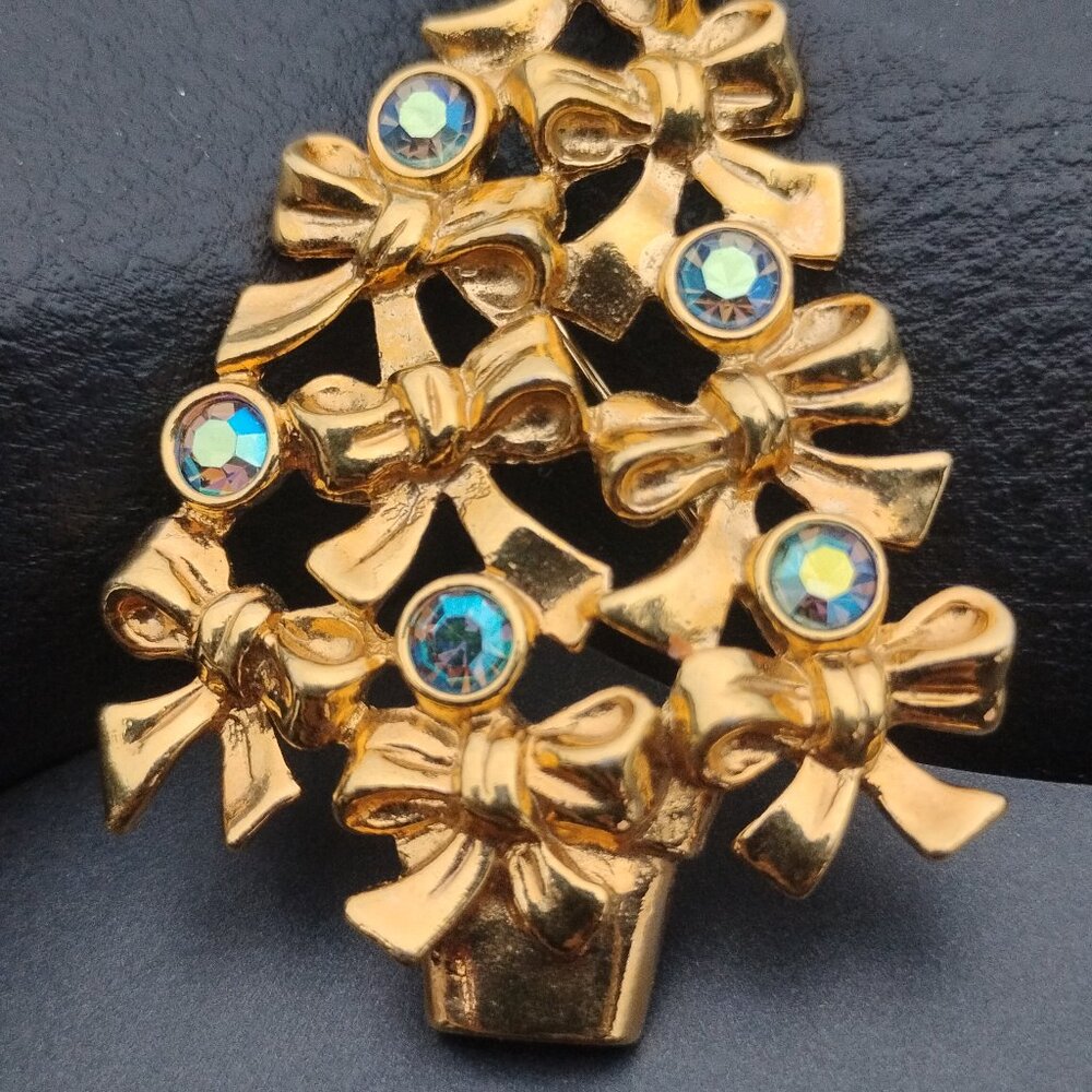 Blue Aurora Borealis Ribbon Bow Goldtone Christmas Tree Brooch AVON